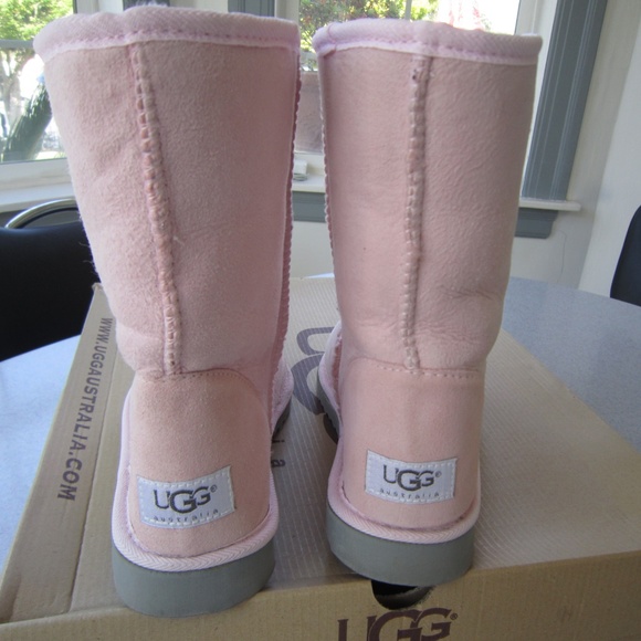 Ugg Classic Short Soft Pink 6 - Picture 4 of 15